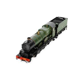 Hornby R30402 OO Gauge GW Castle 4-6-0 5081 'Lockheed Hudson' GW Green