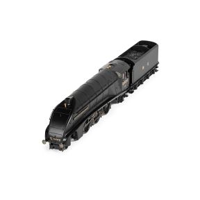 Hornby R30452 OO Gauge LNER A4 4-6-2 4466 'Sir Ralph Wedgwood' LNER Black VE Day 80th Anniversary