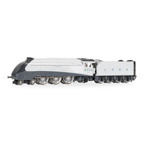 Hornby R30457 OO Gauge LNER A4 4-6-2 2510 'Quicksilver' Silver Jubilee Livery Hornby Dublo Body