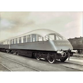Hornby R40225 OO Gauge LNER Coronation Open Third & Kitchen Third Articulated Coach Pack