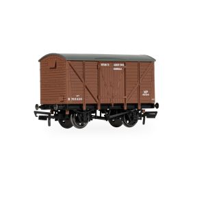 Hornby R60280 OO Gauge BR 12 Ton Box Van B755320 Return To Cadbury