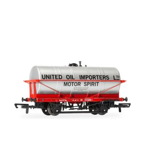 Hornby R60293 OO Gauge 20 Ton Tank Wagon 'United Oil Importers' No.44